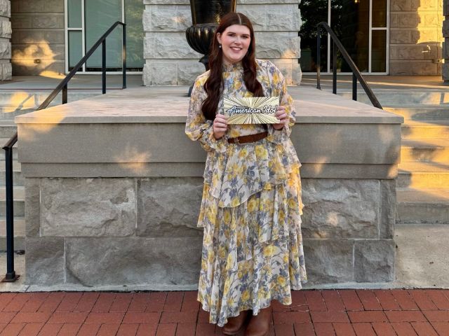 Alex Kanaday at American Idol.