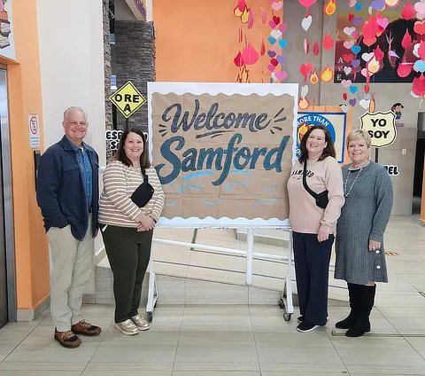 Four Education Employees Visit Ecuador
