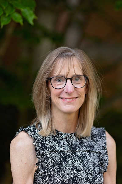 Photo of Sally Holmes