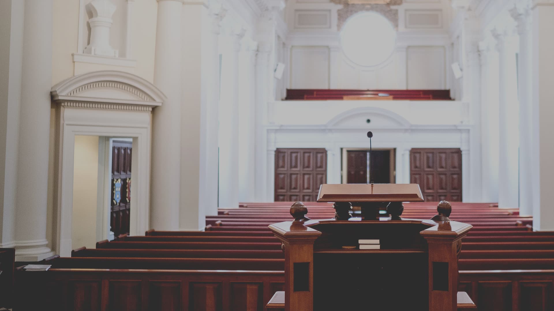 empty pulpit DSC02783 edit