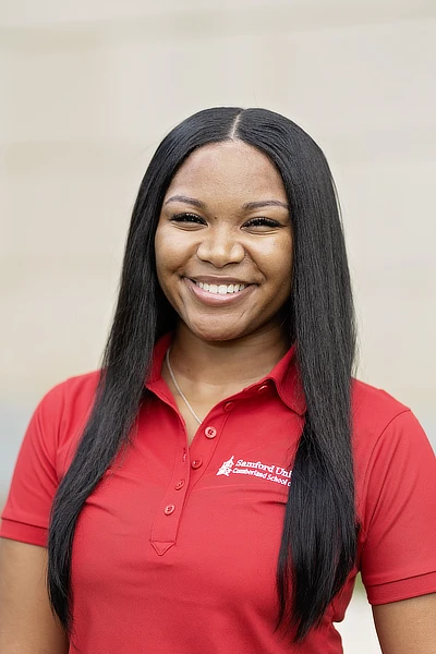 Photo of Ariel  Dixon