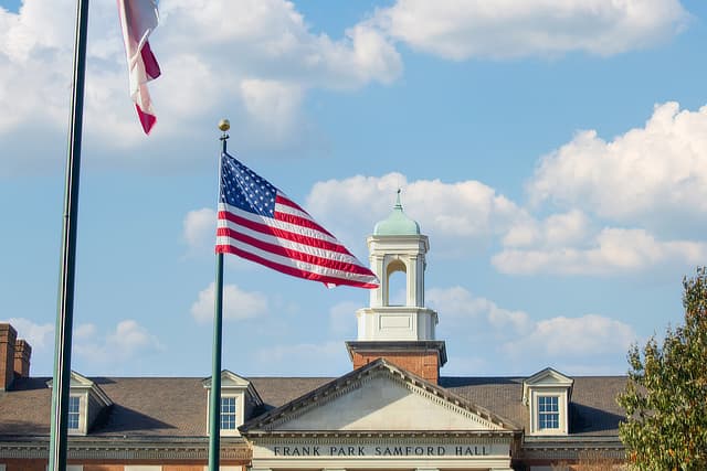 flags and Samford Hall SD1120257