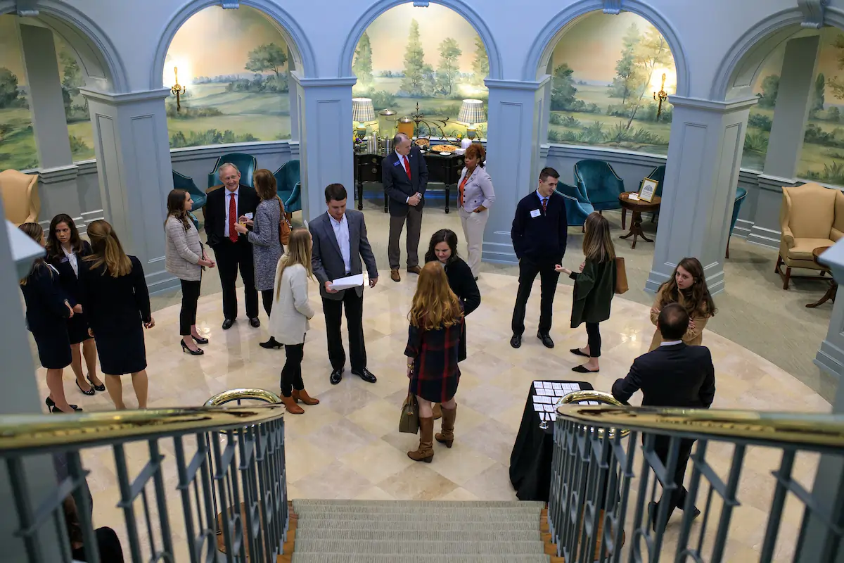 Alumni in rotunda club