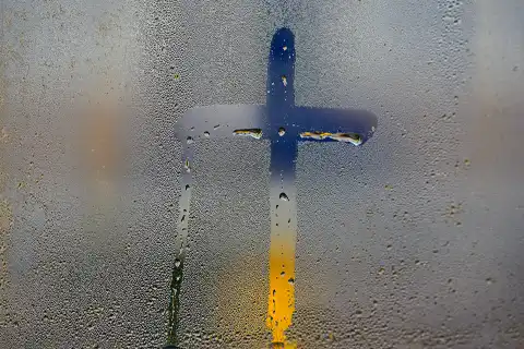 Cross Condensation